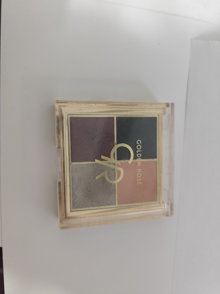  Golden Rose Quattro Eyeshadow Palette 01 Midnight Kiss - Görsel 4