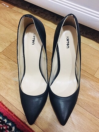 Siyah Stiletto