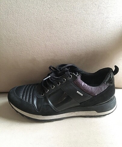 37 Beden Geox Spor Ayakkabı