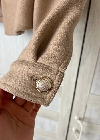 Kısa Düğmeli Kadın Ceket