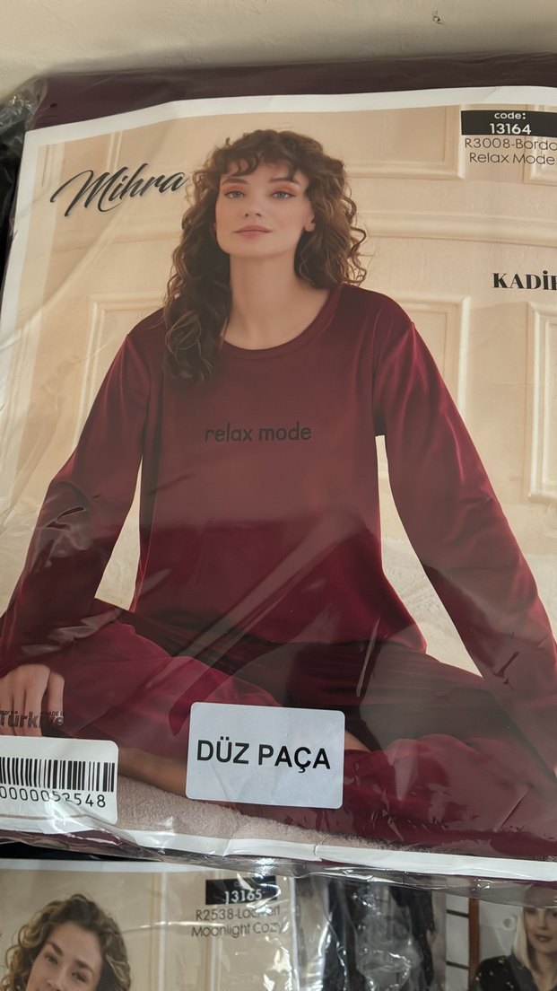 Bordo Kadife Kadın Pijama Takımı Uzun Kollu - Görsel 2