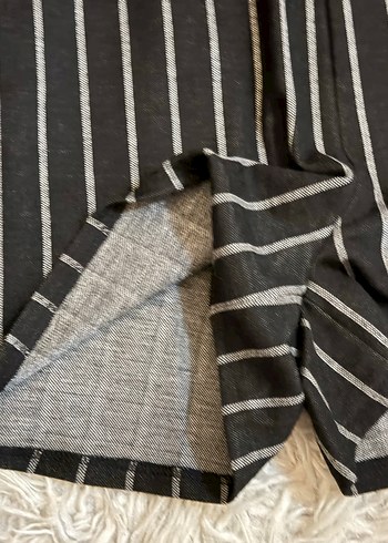 Bershka Çizgili Siyah Mini Tulum - Görsel 3