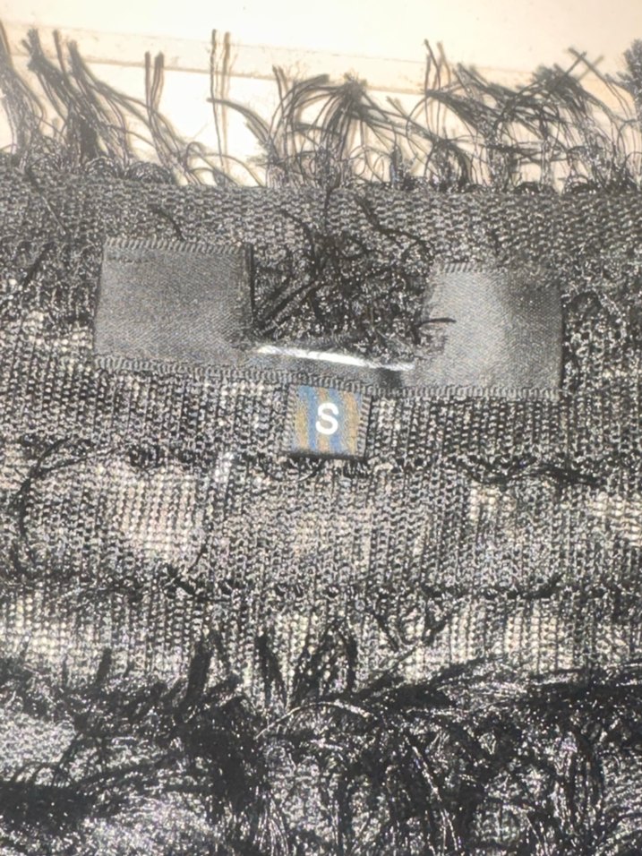 Siyah Tüylü Kadın Triko Kazak - Görsel 4