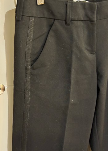 Bershka Kadın Siyah Kuşaklı Kumaş Pantolon - Görsel 2