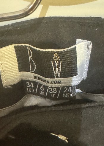 Bershka Kadın Siyah Kuşaklı Kumaş Pantolon - Görsel 3