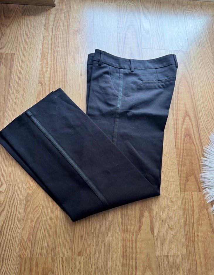 Bershka Kadın Siyah Kuşaklı Kumaş Pantolon - Görsel 5