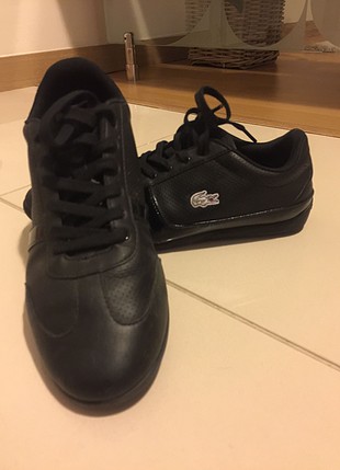 38 Beden Lacoste siyah spor ayakkabı