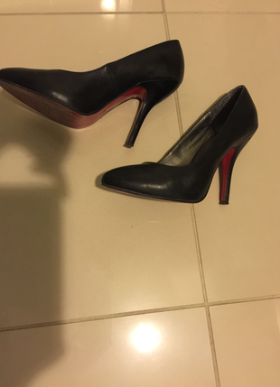 inci Az kullanılmış çok iyi durumda stiletto