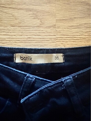 36 Beden Batik İspanyol paça pantolon