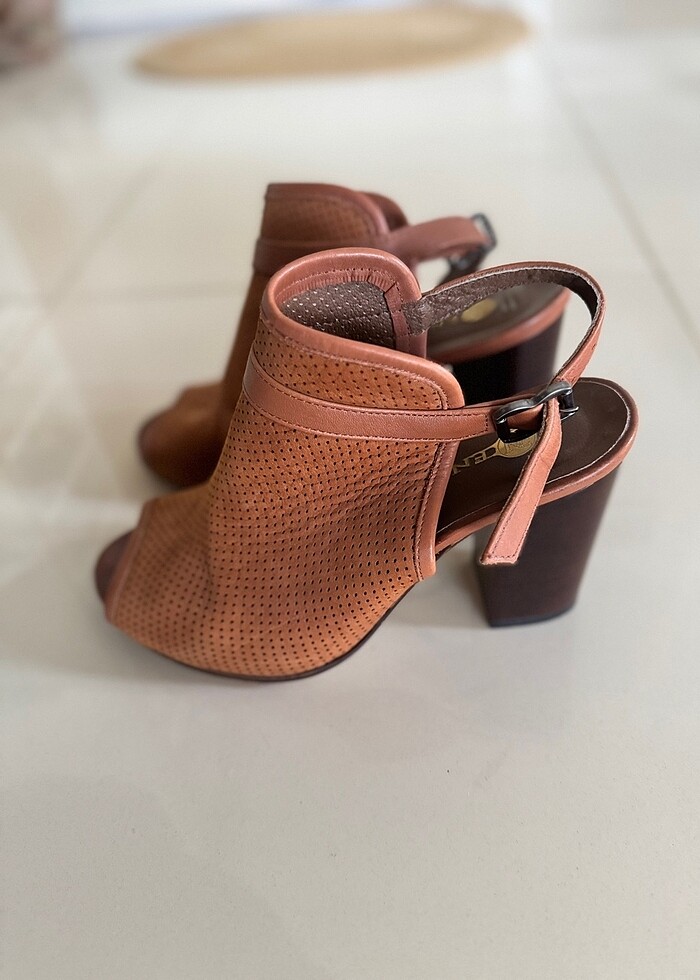 Doğal Deri Kalın Topuk Ayakkabı - Görsel 3