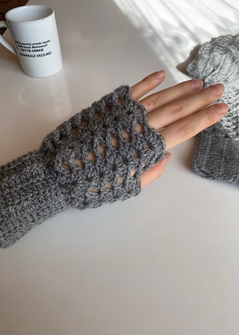 El Emeği Gri Örgü Bohem Kadın Eldiveni - Görsel 2