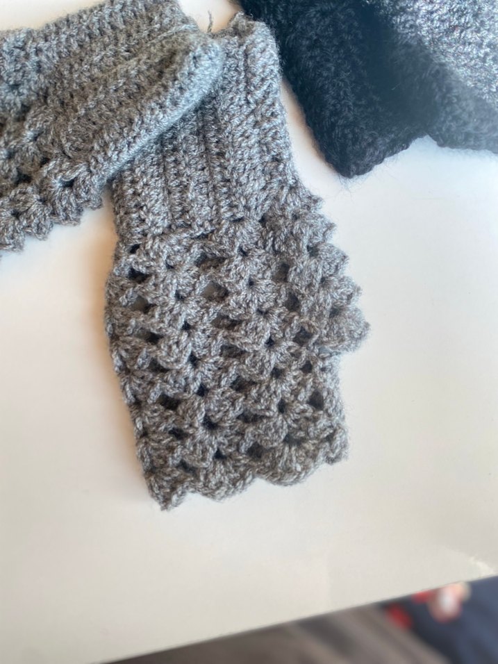 El Emeği Gri Örgü Bohem Kadın Eldiveni - Görsel 3