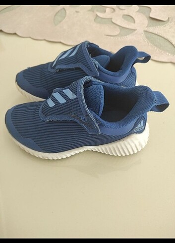 Adidas spor ayakkabı