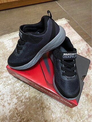 Skechers