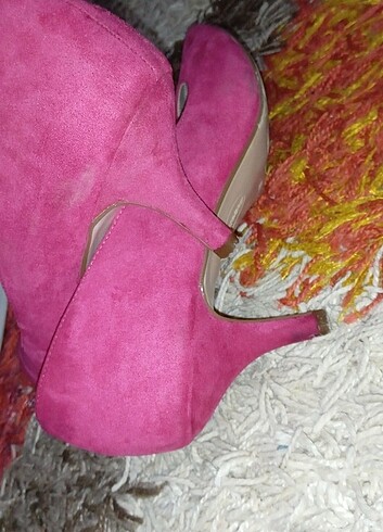 Kısa topuk Stiletto