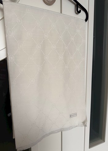 Vakko Beyaz Parlak Kadın Şal - Görsel 2