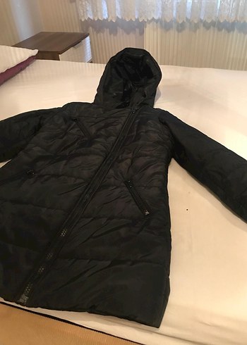 Kadın Siyah Kapüşonlu Kışlık Mont - Görsel 3