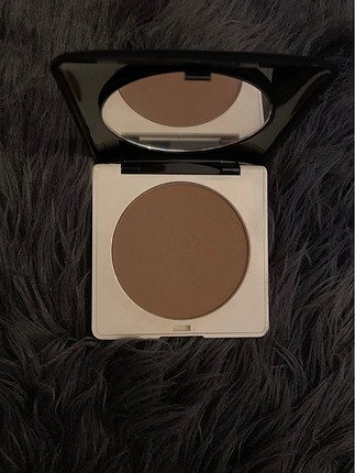 H&M Bronzer
