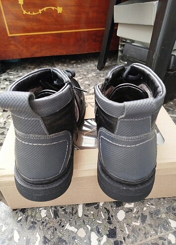 41  NUMARA HAKİKİ DERİ BOT - Görsel 2