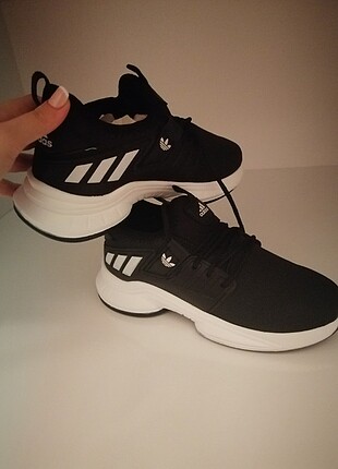 Adidas Sıfır ayakkanı