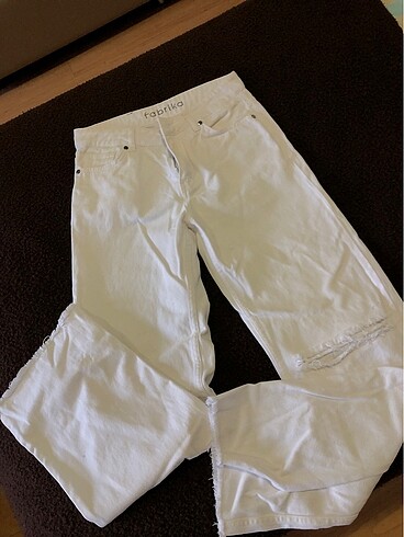 fabrika beyaz pantolon