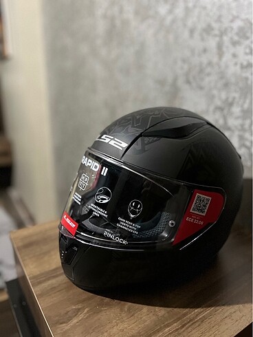 LS2 Orjinal Kask + Ek Siyah ön bariyer