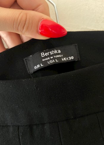 Bershka Siyah Pilili Midi Mini Etek