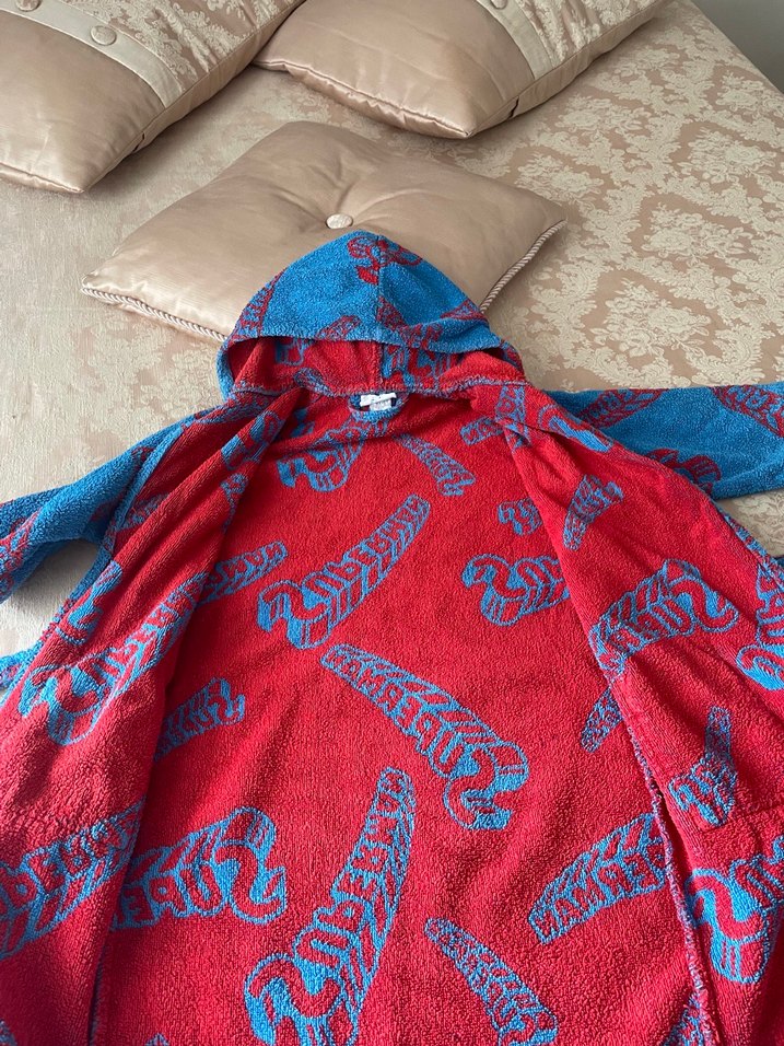 Kapüşonlu Erkek Çocuk Renkli Bornoz - Görsel 3