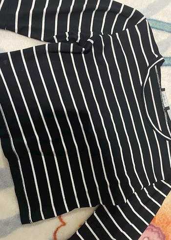 Kadın Siyah Çizgili Uzun Kollu Crop Top - Görsel 3