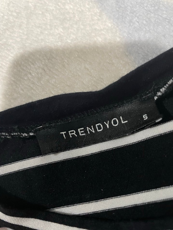 Kadın Siyah Çizgili Uzun Kollu Crop Top - Görsel 5