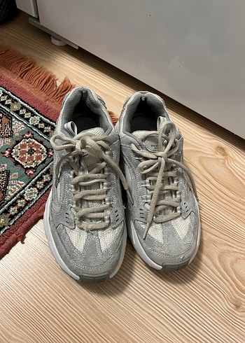 Gri Kadın Spor Ayakkabı Yılan Desenli - Görsel 2