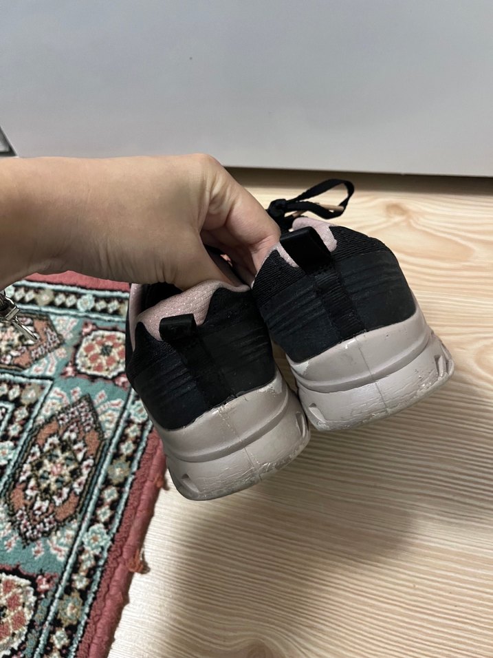 Siyah Bağcıklı Kadın Spor Ayakkabı - Görsel 5