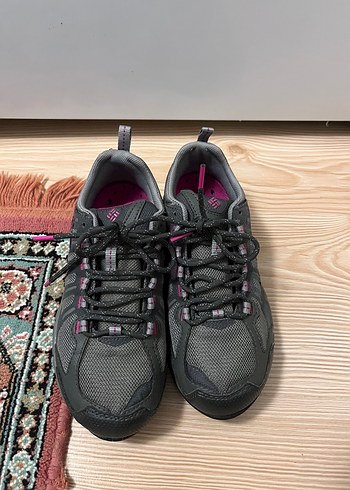 Kadın Siyah-Pembe Bağcıklı Spor Ayakkabı - Görsel 2
