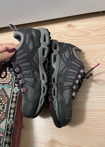 Kadın Siyah-Pembe Bağcıklı Spor Ayakkabı - Görsel 4