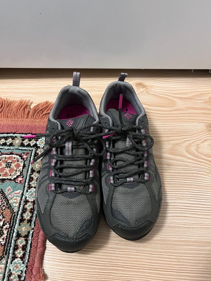 Kadın Siyah-Pembe Bağcıklı Spor Ayakkabı - Görsel 2