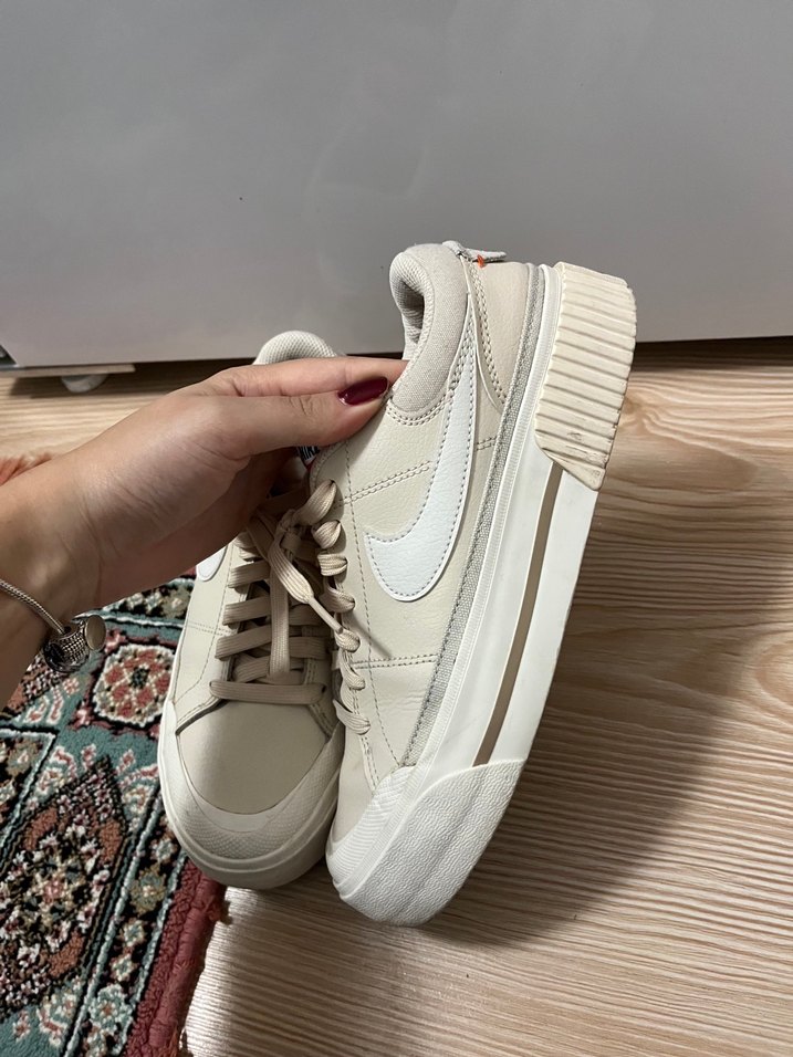 Bej Platform Topuklu Bağcıklı Kadın Spor Ayakkabı - Görsel 3