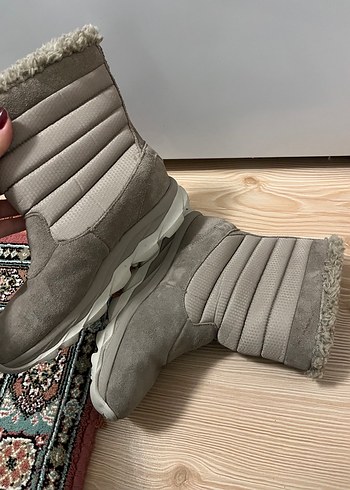 Bej Kadın Peluş Detaylı Dolgu Topuk Bot - Görsel 4