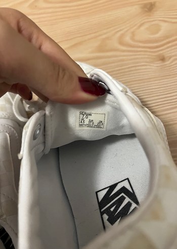 Beyaz Kareli Minimalist Kadın Spor Ayakkabı - Görsel 7