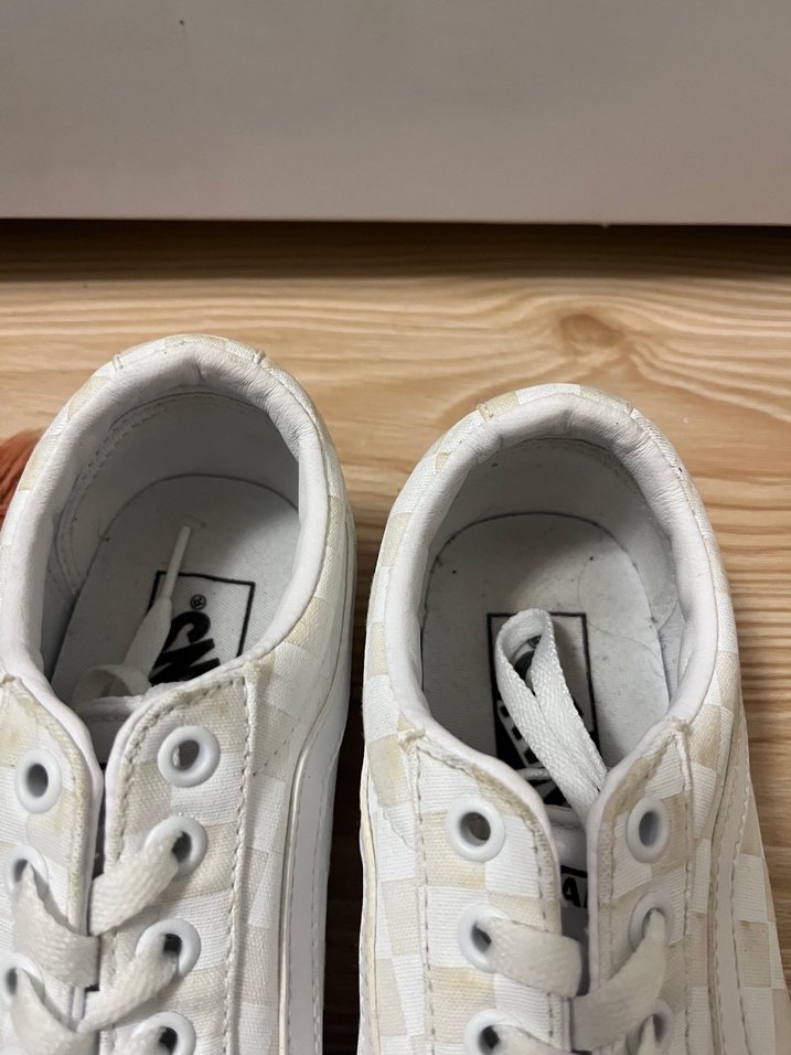 Beyaz Kareli Minimalist Kadın Spor Ayakkabı - Görsel 5