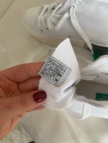 38 Beden Benetton Converse