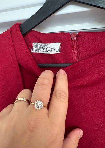 Kırmızı Uzun Kollu Uzun Elbise - Görsel 3