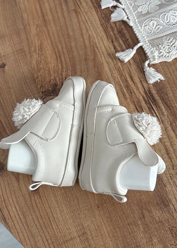 Beyaz Kız Bebek ev ayakkabısı - Görsel 4