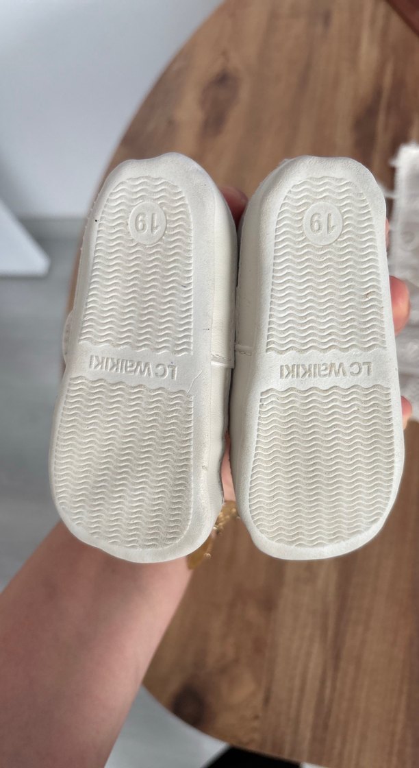 Beyaz Kız Bebek ev ayakkabısı  - Görsel 2