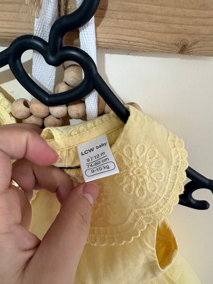 Sarı Nakışlı Fırfırlı Kız Elbisesi - Görsel 2