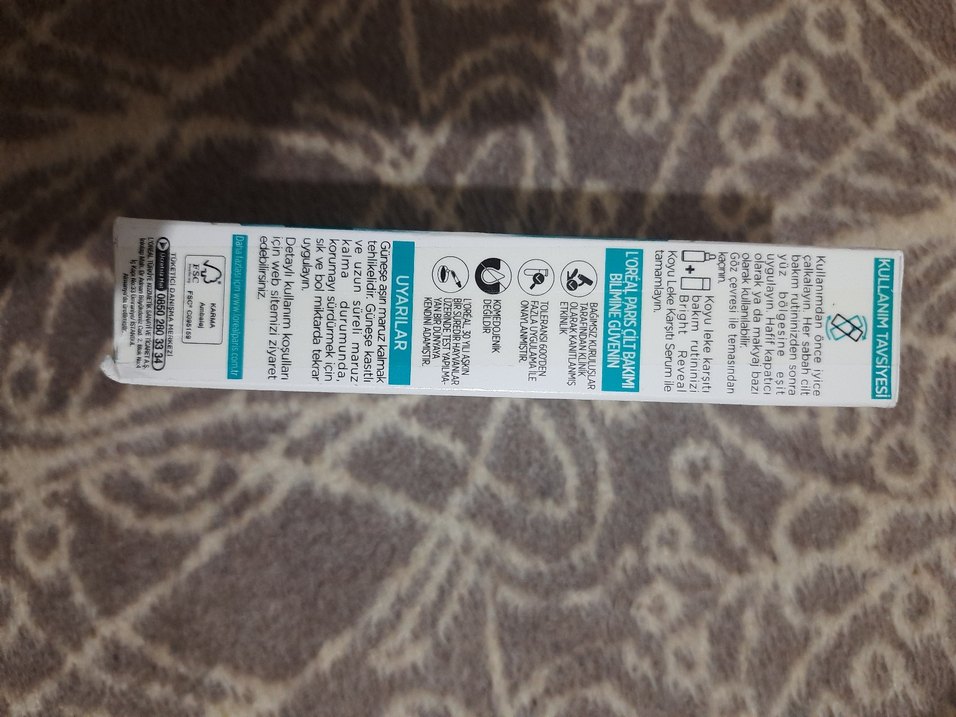 Bright Reveal Renkli Güneş Kremi SPF 50 - Görsel 3