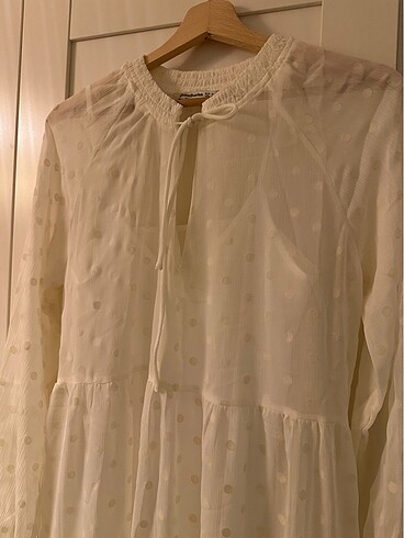 Stradivarius Beyaz elbise