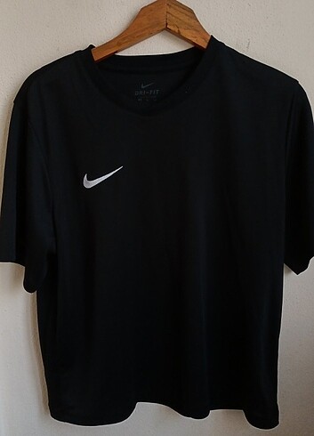 nike t-shirt 