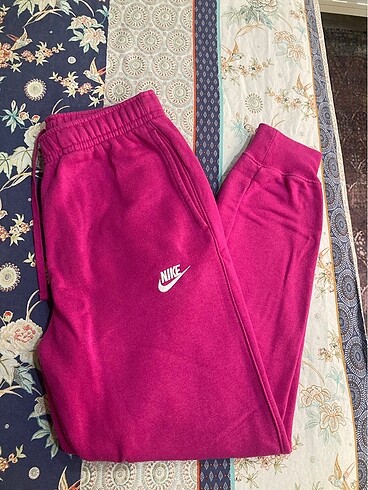 Nike pembe eşofman