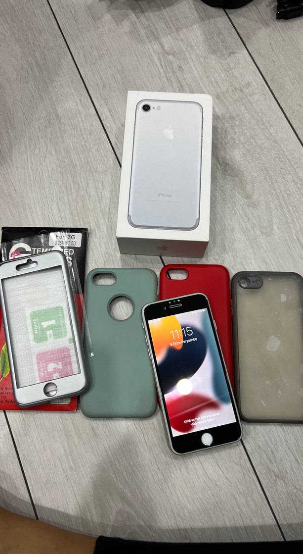 Gri iPhone 7 128gb + 4 Kılıf - Görsel 2