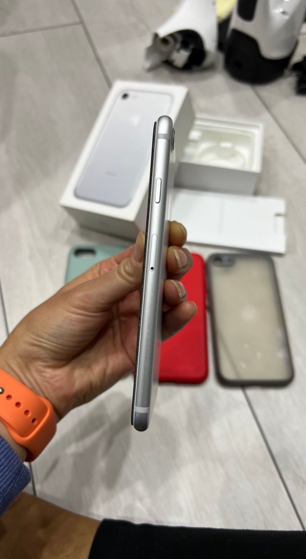 Gri iPhone 7 128gb + 4 Kılıf - Görsel 5